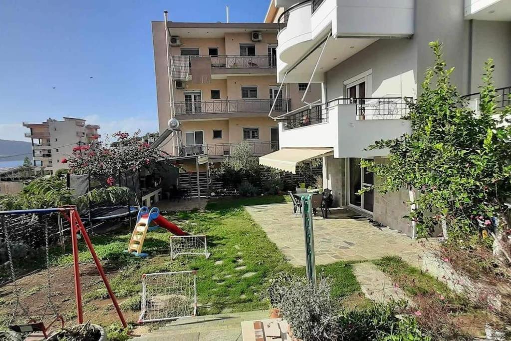 Home Garden Igumeníca Kültér fotó